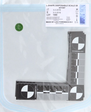 Disposable Photomacrographic Scale, L-shape, 8 cm, with photometric and recon-scale, DNA-Free (ETO) packed per 5 pcs, 10 x 5 pcs