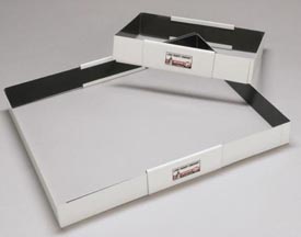 Footprint casting frame, adjustable from 25 to 45 cm. The width is 17,5 cm.